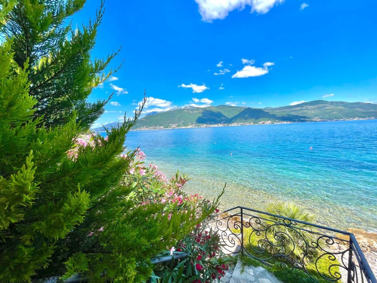 Beachfront Villa Pearl Of Adria Krasići Esterno foto